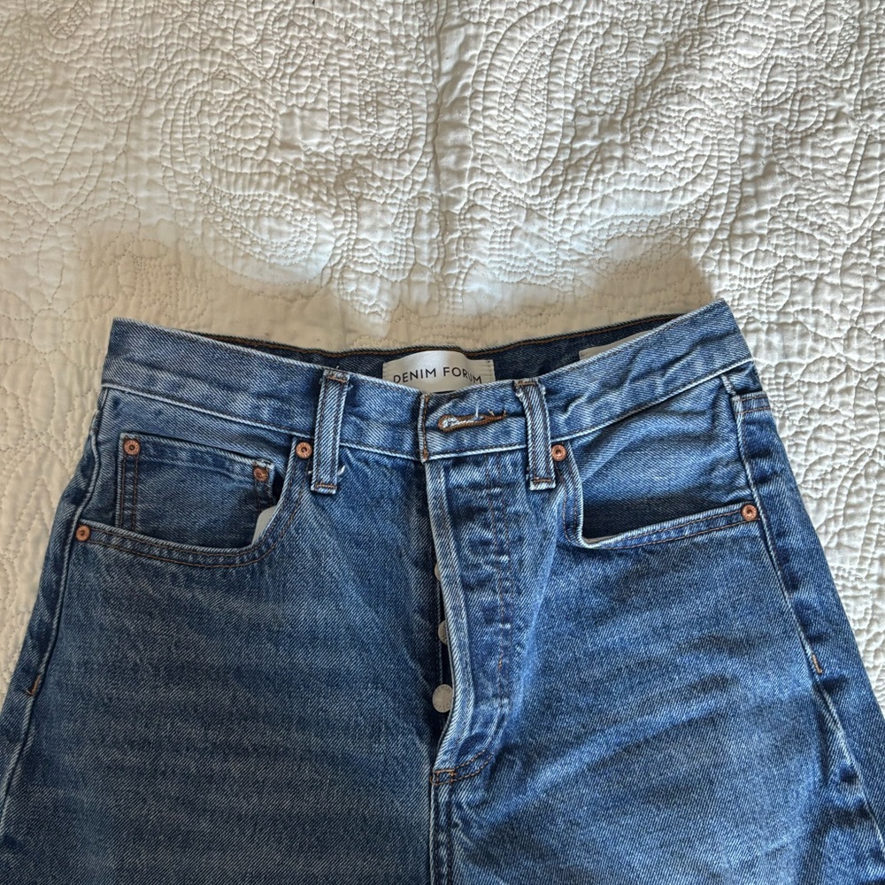 Aritzia’s Denim Forum Joni Straight Leg Jean